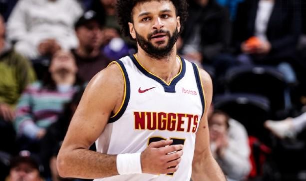 开云电子-超强输出，穆雷19中13高效砍45分2板8助2断&amp;amp;下半场28分