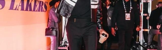 开云体育app-伤病报告更新！詹姆斯有望“提前”复出驰援紫金军团