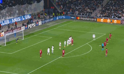 开云体育app-半场：利物浦1-0马赛，索博斯洛伊建功，埃基蒂克破门被吹